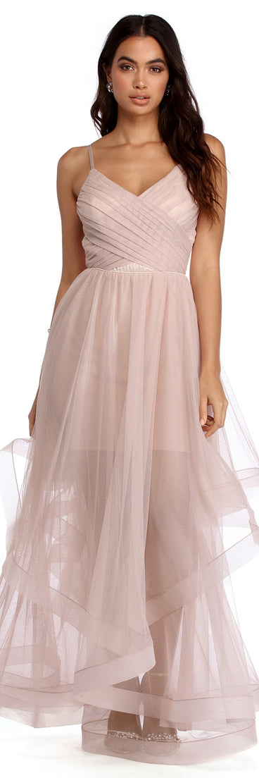 Mckenna Tulle Dress is a gorgeous pick as your 2023 prom dress or formal gown for wedding guest, spring bridesmaid, or army ball attire!
