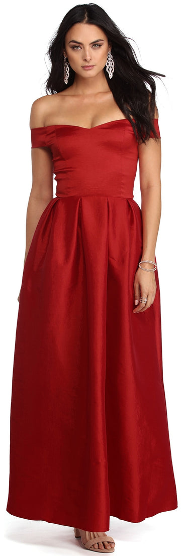 Lucia Off The Shoulder Taffeta Ballgown is a gorgeous pick as your 2023 prom dress or formal gown for wedding guest, spring bridesmaid, or army ball attire!