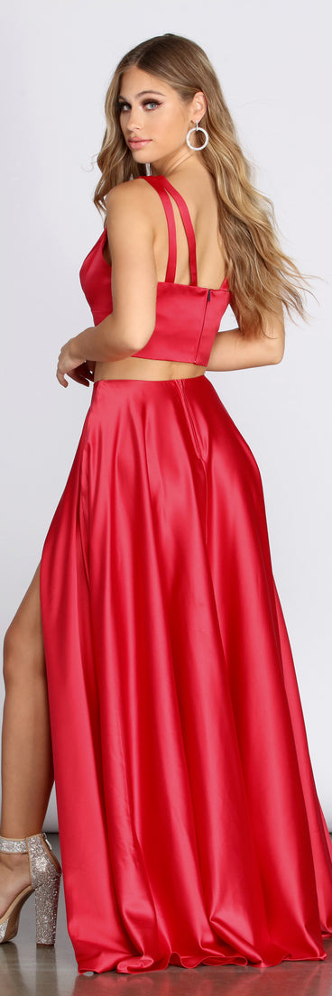 The Juniper Satin Two Piece Gown is a gorgeous pick as your 2023 prom dress or formal gown for wedding guest, spring bridesmaid, or army ball attire!