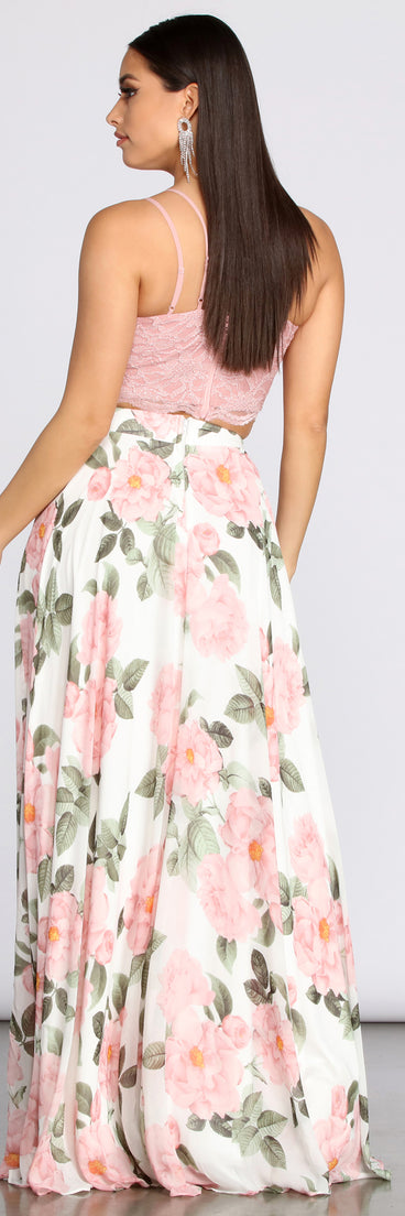 Evie Floral Chiffon Two Piece Dress creates the perfect summer wedding guest dress or cocktail party dresss with stylish details in the latest trends for 2023!