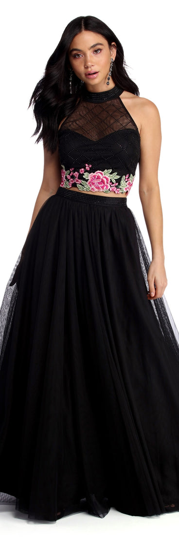 The Alisa Floral Two Piece Dress is a gorgeous pick as your 2023 prom dress or formal gown for wedding guest, spring bridesmaid, or army ball attire!