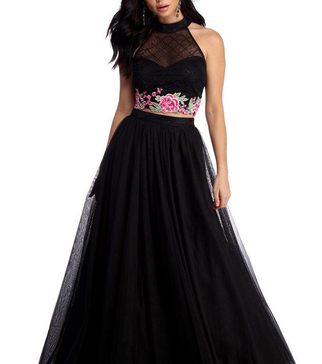 The Alisa Floral Two Piece Dress is a gorgeous pick as your 2023 prom dress or formal gown for wedding guest, spring bridesmaid, or army ball attire!
