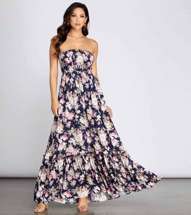 You will feel beautiful in the Getaway Girl Floral Smocked Tube Maxi Dress as your long dress for any semi-formal or formal holiday party, NYE dress outfit, or pick this stunning style as your gown for any seasonal celebration.