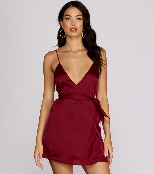You’ll make a statement in Simply Satin Tie-Waist Dress as an NYE club dress, a tight dress for holiday parties, sexy clubwear, or a sultry bodycon dress for that fitted silhouette.