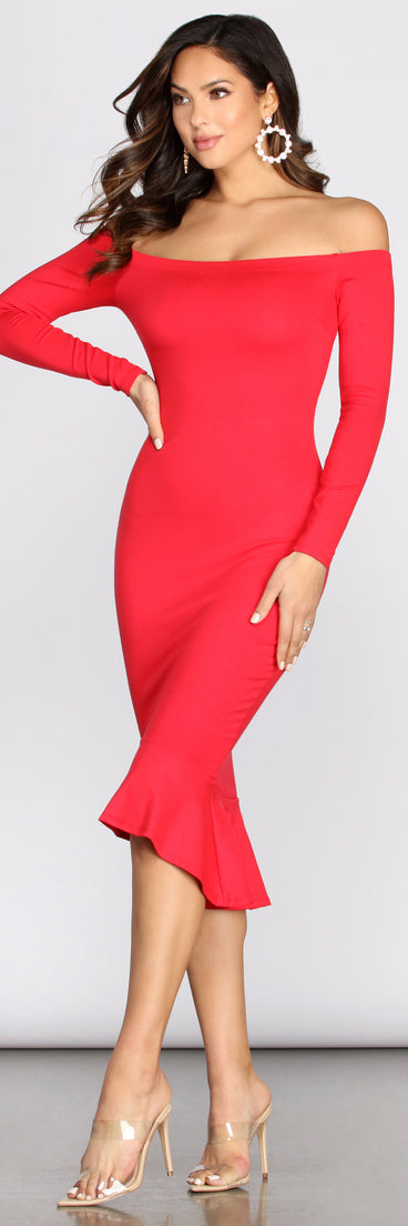 Off Shoulder Trumpet Hem Midi Dress is a gorgeous pick as your 2023 prom dress or formal gown for wedding guest, spring bridesmaid, or army ball attire!