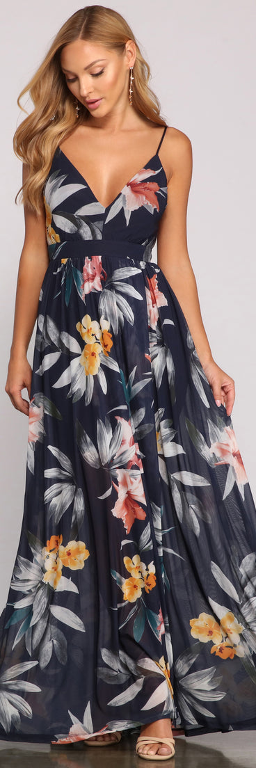 Dreamy Vacay Vibes Maxi Dress creates the perfect spring wedding guest dress or cocktail attire with stylish details in the latest trends for 2023!