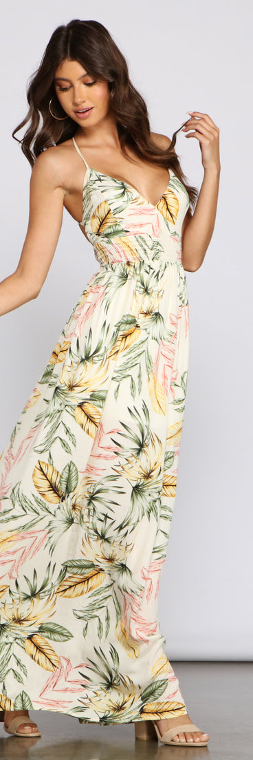 You will feel beautiful in the Take Me Back Tropical Maxi Dress as your long dress for any semi-formal or formal holiday party, NYE dress outfit, or pick this stunning style as your gown for any seasonal celebration.