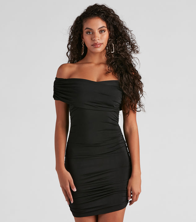 Alluring And Chic Off-The-Shoulder Mini Dress creates the perfect spring wedding guest dress or cocktail attire with stylish details in the latest trends for 2023!