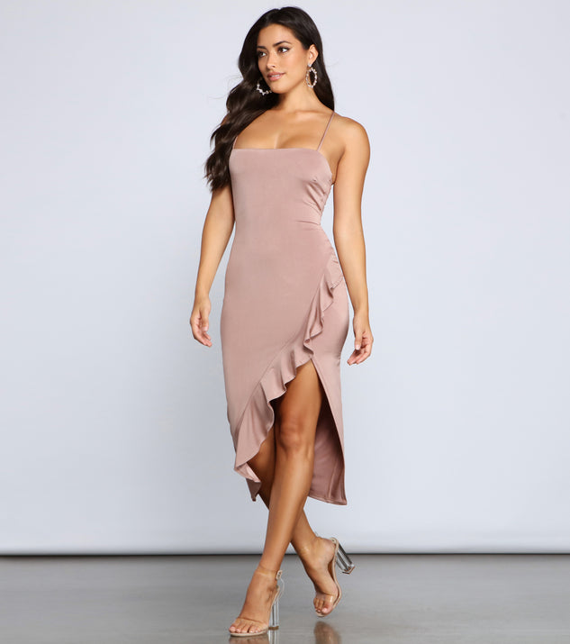 City Chic Ruffled Midi Dress creates the perfect spring wedding guest dress or cocktail attire with stylish details in the latest trends for 2023!