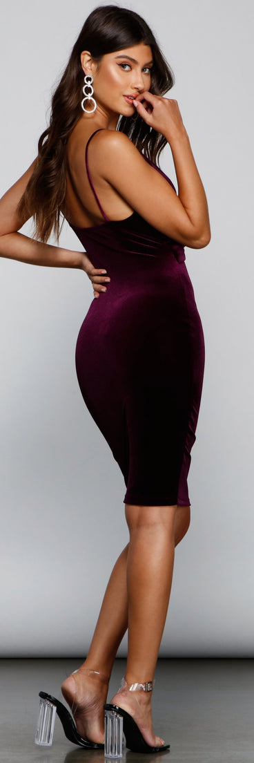 Feelin' Luxe Velvet Midi Dress