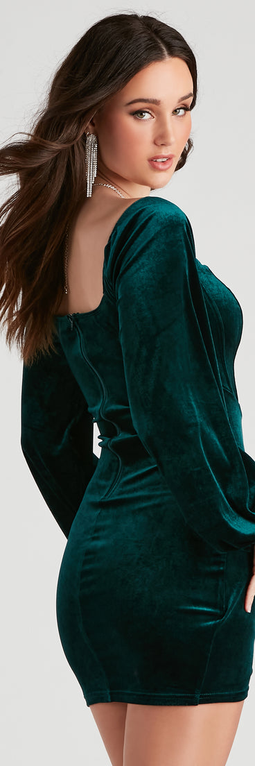 Luxe Lady Sweetheart Velvet Dress