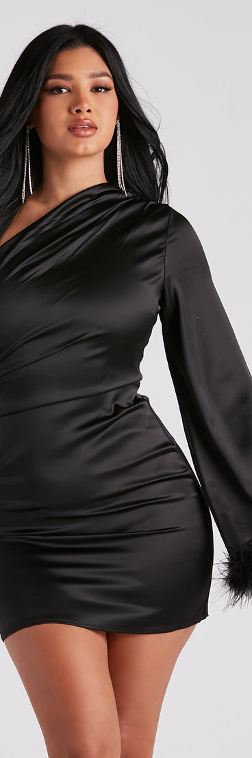 The Dreamy Beauty Satin Marabou Dress is a unique party dress to help you create a look for work parties, birthdays, anniversaries, or your next 2023 celebration!