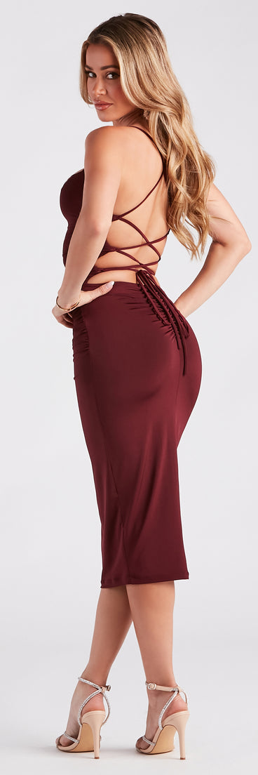 Stunning Silhouette Lace-Up Bodycon Midi Dress creates spring wedding guest dress with stylish details, the perfect midi dress for graduation, or for a cocktail party look in the latest midi-length trends for 2024!