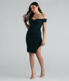 Sincerley Chic Floral Velvet Mesh Midi Dress creates spring wedding guest dress with stylish details, the perfect midi dress for graduation, or for a cocktail party look in the latest midi-length trends for 2024!