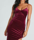 Glam Spark Glitter Velvet Midi Dress creates spring wedding guest dress with stylish details, the perfect midi dress for graduation, or for a cocktail party look in the latest midi-length trends for 2024!