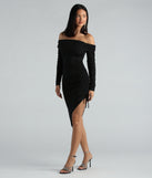 Glitzy Staple Glitter Off-The-Shoulder Midi Dress creates spring wedding guest dress with stylish details, the perfect midi dress for graduation, or for a cocktail party look in the latest midi-length trends for 2024!