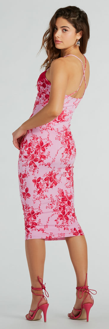 Essential for vacations or summer days, the Make A Statement Lace Trim Floral Midi Dress is a sundress or milkmaid dress with sleek and flirty details.