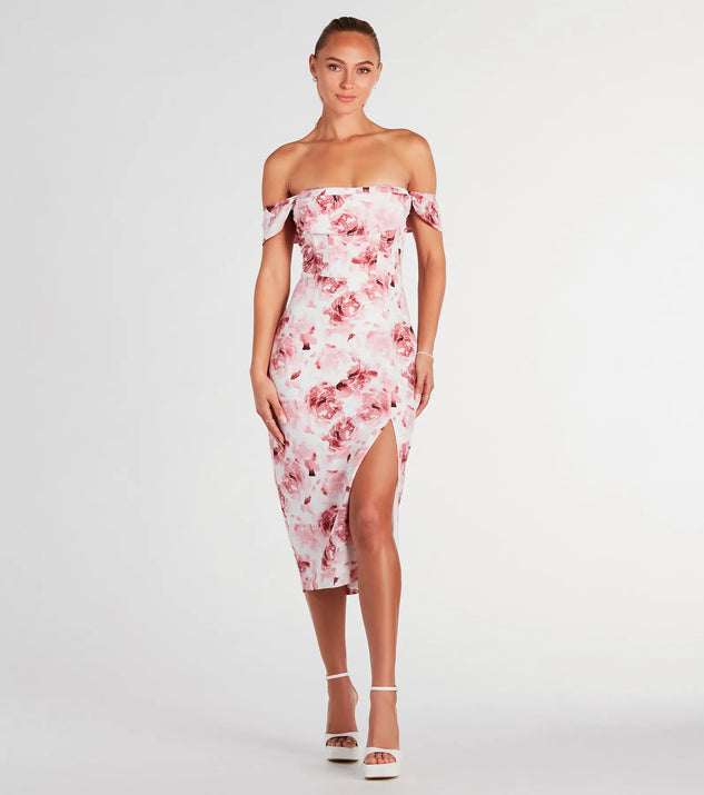 Essential for vacations or summer days, the Enchanting Blooms Floral Linen Midi Dress is a sundress or milkmaid dress with sleek and flirty details.