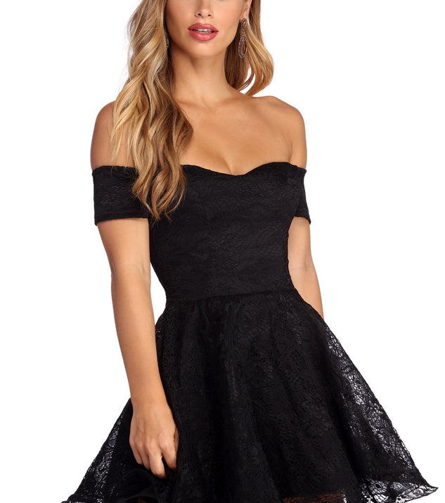 Sweet Day Dress is the perfect Homecoming look pick with on-trend details to make the 2023 HOCO dance your most memorable event yet!