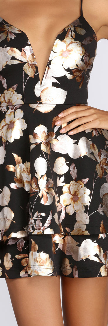 Mesmerizing Metallic Floral Skater Dress is the perfect Homecoming look pick with on-trend details to make the 2023 HOCO dance your most memorable event yet!