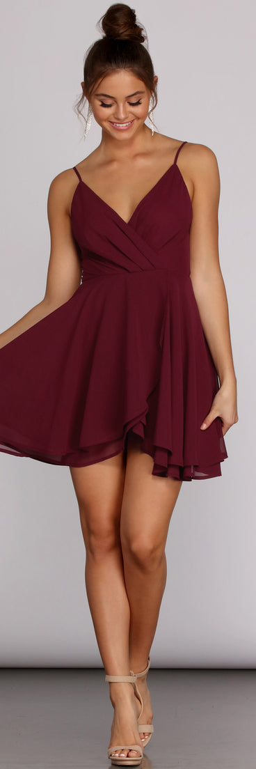 Chiffon Flow Skater Dress is the perfect Homecoming look pick with on-trend details to make the 2023 HOCO dance your most memorable event yet!