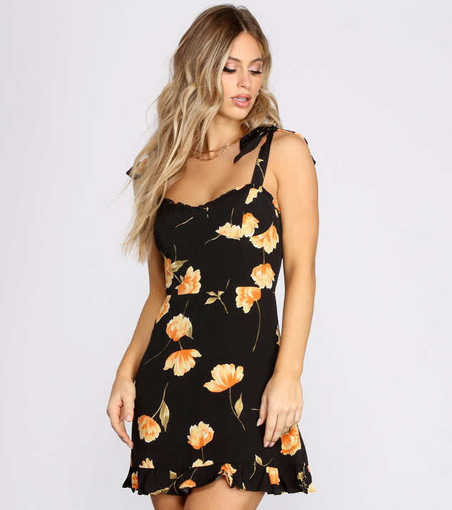 Bring On The Floral Mini Dress is a trendy pick to create 2023 festival outfits, festival dresses, outfits for concerts or raves, and complete your best party outfits!