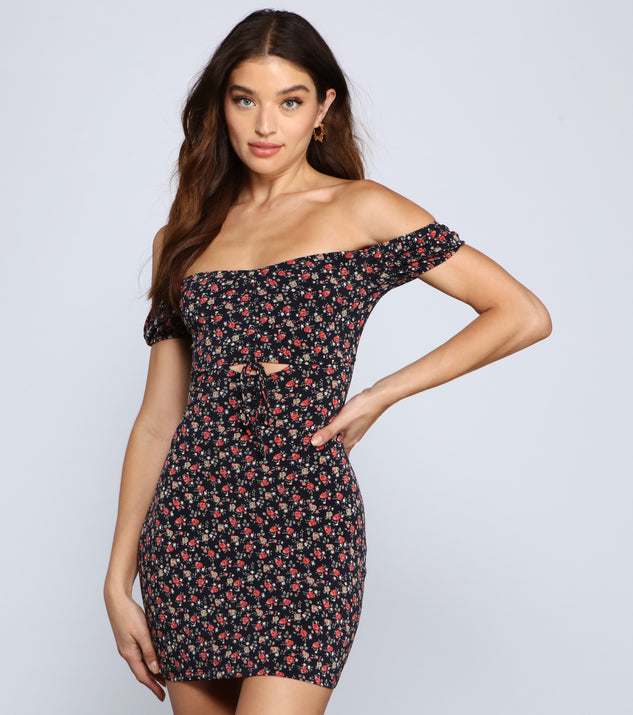Floral Romance Ruched Mini Dress is a trendy pick to create 2023 festival outfits, festival dresses, outfits for concerts or raves, and complete your best party outfits!
