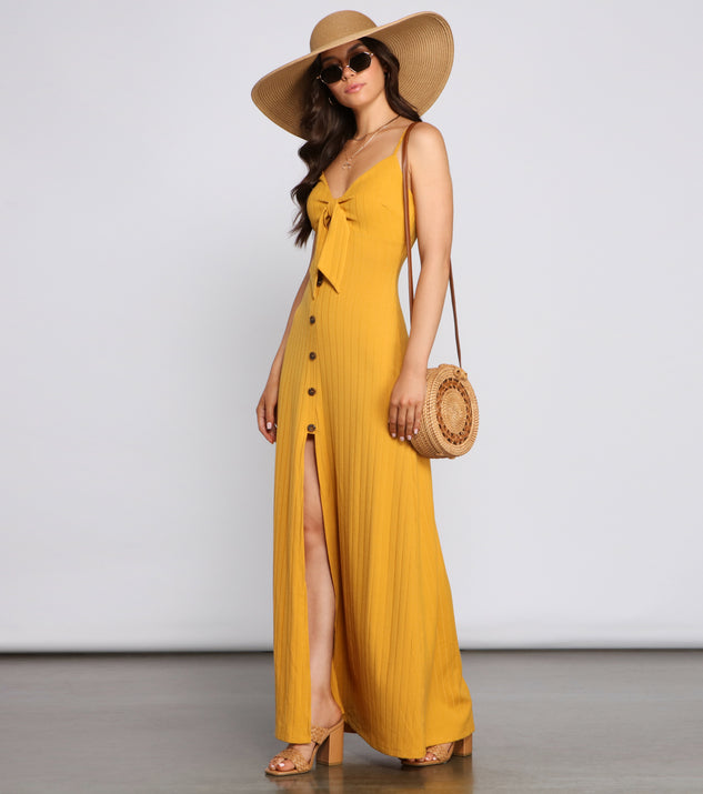 Casual Glam Ribbed Knit Maxi Dress creates the perfect fall or winter wedding guest dress or cocktail attire with chic styles in the latest trends for 2023!