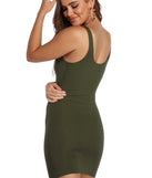 Basic Scoop Mini Dress is a trendy pick to create 2023 concert outfits, festival dresses, outfits for raves, or to complete your best party outfits or clubwear!