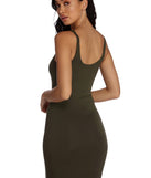 Basic Scoop Mini Dress is a trendy pick to create 2023 concert outfits, festival dresses, outfits for raves, or to complete your best party outfits or clubwear!