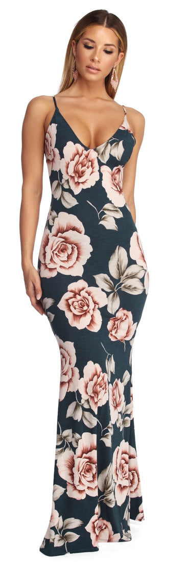 Laced In Floral Maxi Dress creates the perfect spring wedding guest dress or cocktail attire with stylish details in the latest trends for 2023!