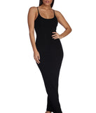 You will feel beautiful in the Casually Chic Maxi Dress as your long dress for any semi-formal or formal holiday party, NYE dress outfit, or pick this stunning style as your gown for any seasonal celebration.