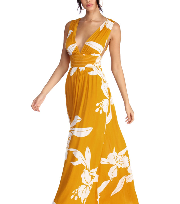 Take The Plunge Floral Maxi Dress creates the perfect spring wedding guest dress or cocktail attire with stylish details in the latest trends for 2023!