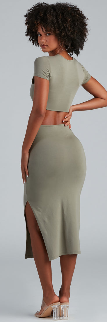 Thinking About Knit Cutout Midi Dress is a trendy pick to create 2023 festival outfits, festival dresses, outfits for concerts or raves, and complete your best party outfits!