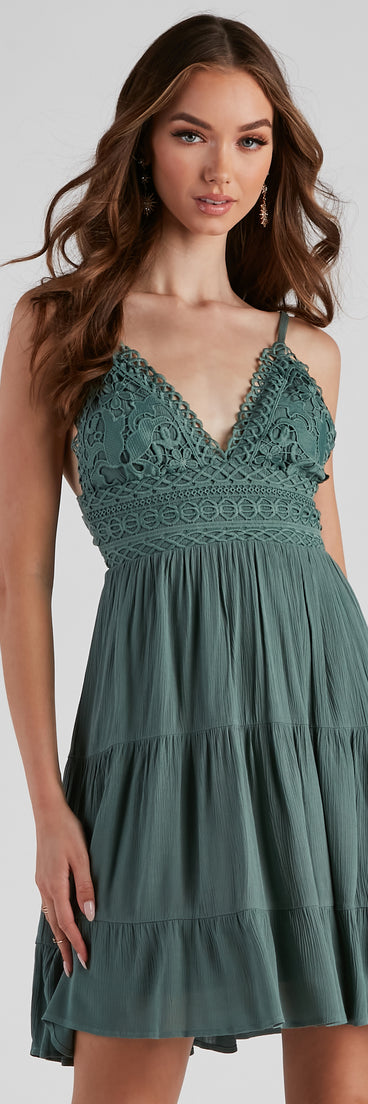 Let It Flow Crochet V-Neck Skater Dress is a trendy pick to create 2023 festival outfits, festival dresses, outfits for concerts or raves, and complete your best party outfits!
