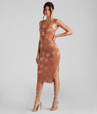 You’ll make a statement in Style Goals Floral Mesh Midi Dress as an NYE club dress, a tight dress for holiday parties, sexy clubwear, or a sultry bodycon dress for that fitted silhouette.