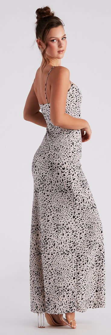 Fiercely Stylish Leopard Print Maxi Dress creates the perfect summer wedding guest dress or cocktail party dresss with stylish details in the latest trends for 2023!