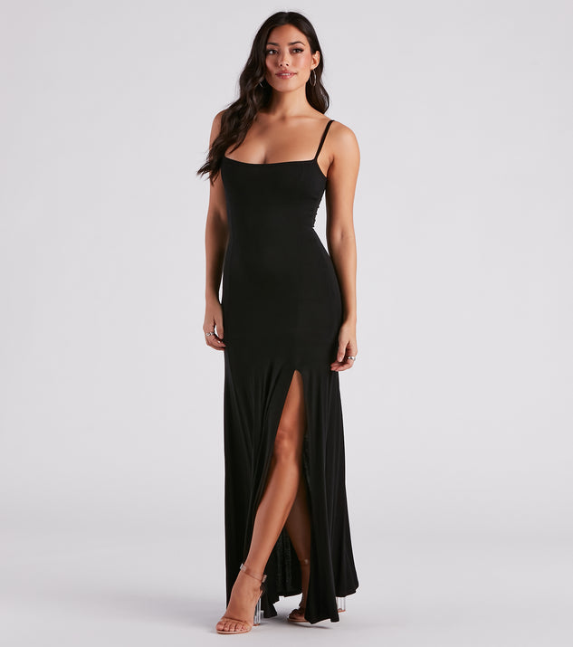 Chic Encore Crepe Slit Maxi Dress is a gorgeous pick as your 2023 Homecoming dress or formal gown for wedding guest, fall bridesmaid, or military ball attire!