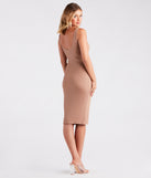 Casually Stylish Ribbed Knit Midi Dress creates spring wedding guest dress with stylish details, the perfect midi dress for graduation, or for a cocktail party look in the latest midi-length trends for 2024!