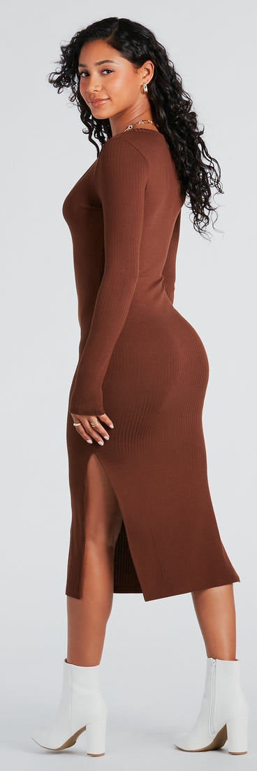 Change Of Season Long Sleeve Midi Dress creates spring wedding guest dress with stylish details, the perfect midi dress for graduation, or for a cocktail party look in the latest midi-length trends for 2024!