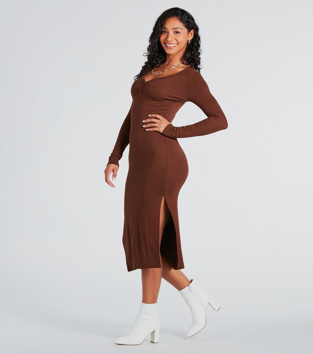 Change Of Season Long Sleeve Midi Dress creates spring wedding guest dress with stylish details, the perfect midi dress for graduation, or for a cocktail party look in the latest midi-length trends for 2024!