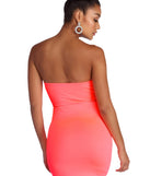 Glow Up Neon Strapless Mini Dress is a trendy pick to create 2023 festival outfits, festival dresses, outfits for concerts or raves, and complete your best party outfits!