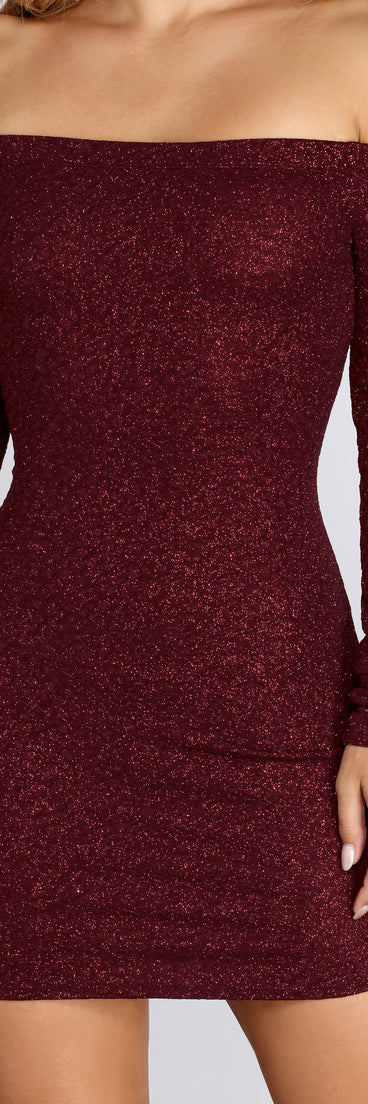 Off Shoulder Long Sleeve Glittering Mini Dress is the perfect Homecoming look pick with on-trend details to make the 2023 HOCO dance your most memorable event yet!