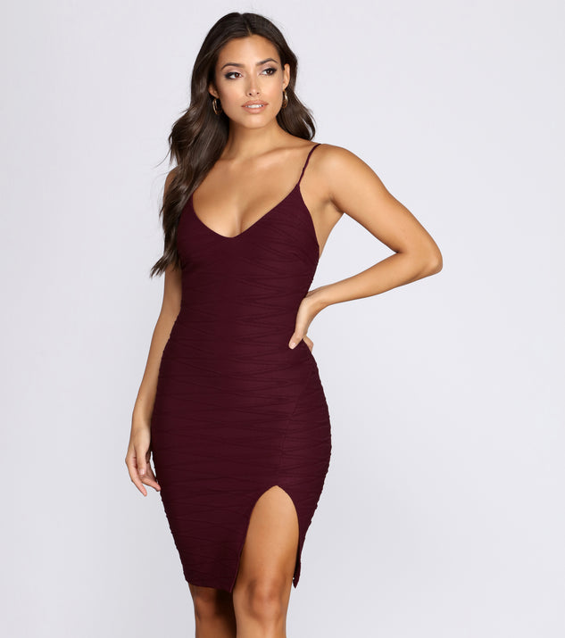 Such A Beauty Mini Dress creates the perfect spring or summer wedding guest dress or cocktail attire with chic styles in the latest trends for 2024!