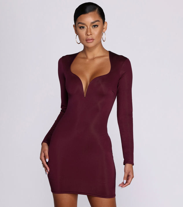 Taking The Plunge Sweetheart Dress is the perfect Homecoming look pick with on-trend details to make the 2023 HOCO dance your most memorable event yet!