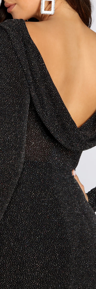 Showstopper Glitter Mini Dress is the perfect Homecoming look pick with on-trend details to make the 2023 HOCO dance your most memorable event yet!