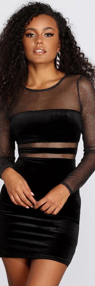 Velvet Vixen Glitter Mesh Dress is a trendy pick to create 2023 festival outfits, festival dresses, outfits for concerts or raves, and complete your best party outfits!
