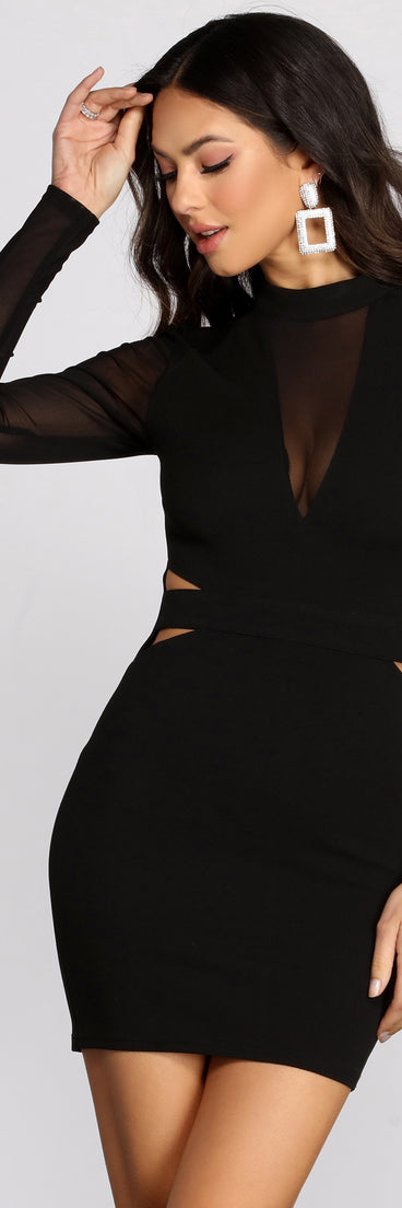 Chic Cut Out Waist Mini Dress creates the perfect summer wedding guest dress or cocktail party dresss with stylish details in the latest trends for 2023!
