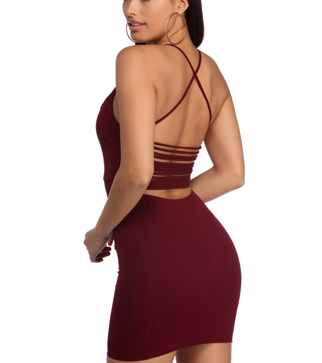 You’ll make a statement in Sassy Straps Bodycon as an NYE club dress, a tight dress for holiday parties, sexy clubwear, or a sultry bodycon dress for that fitted silhouette.