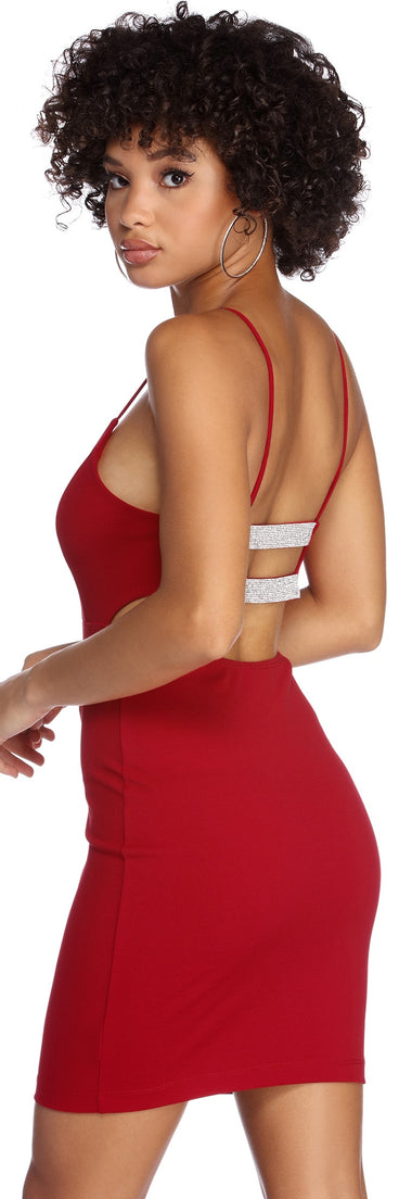 You’ll make a statement in On Cloud Rhine Mini Dress as an NYE club dress, a tight dress for holiday parties, sexy clubwear, or a sultry bodycon dress for that fitted silhouette.